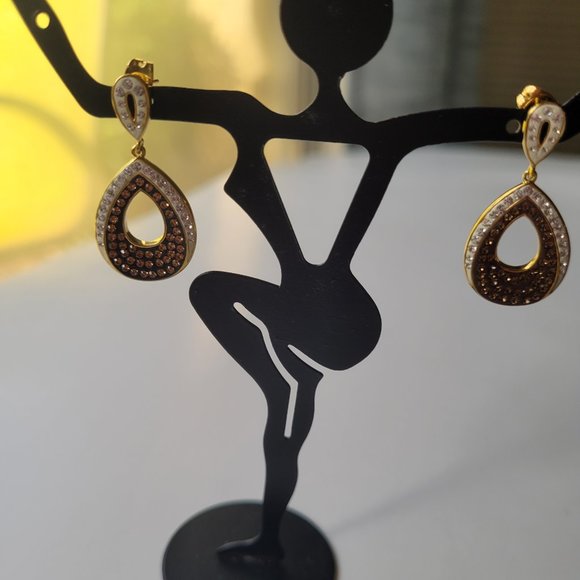 Teardrop Earrings with Brown & White Crystals - Picture 4 of 10